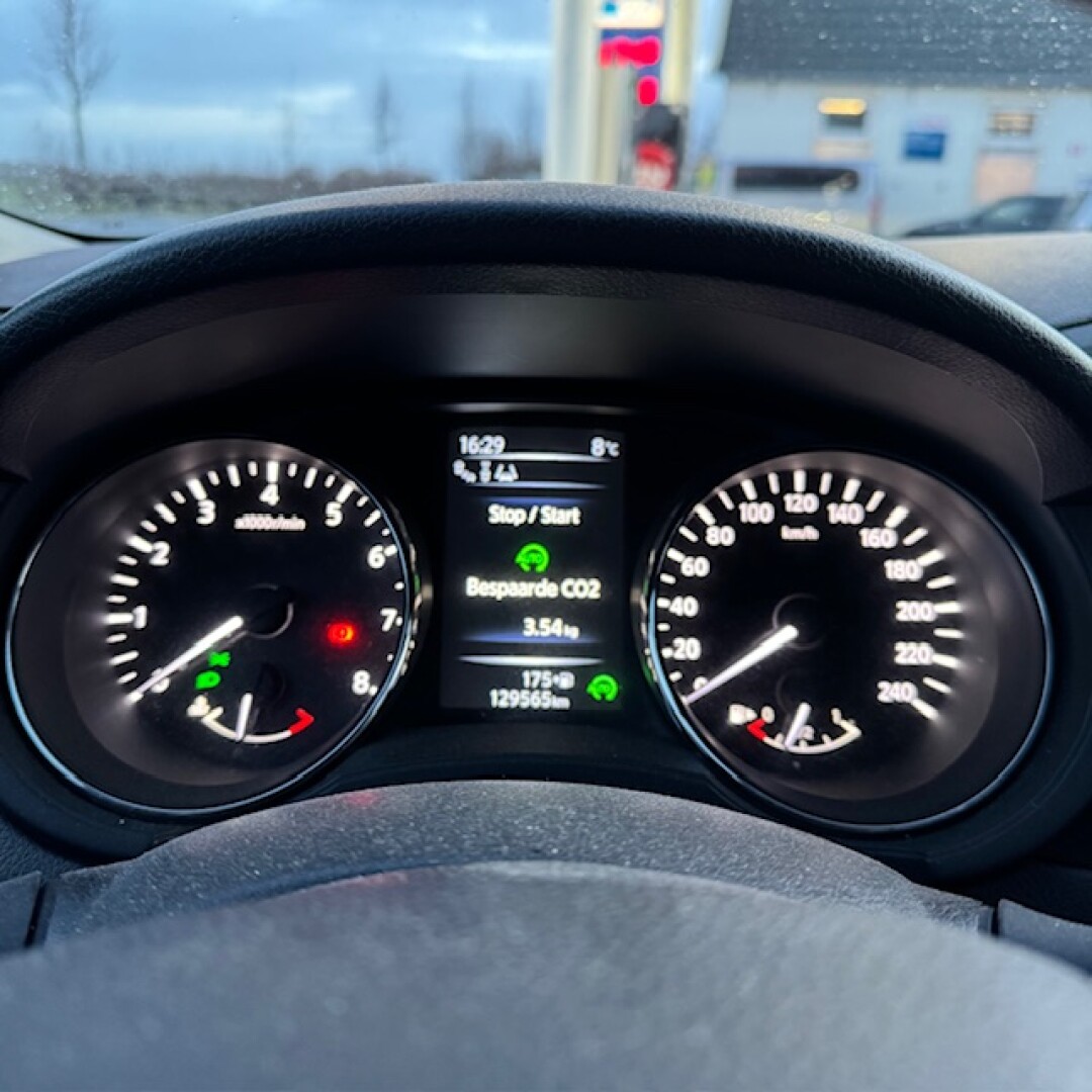 Nissan-Pulsar-3
